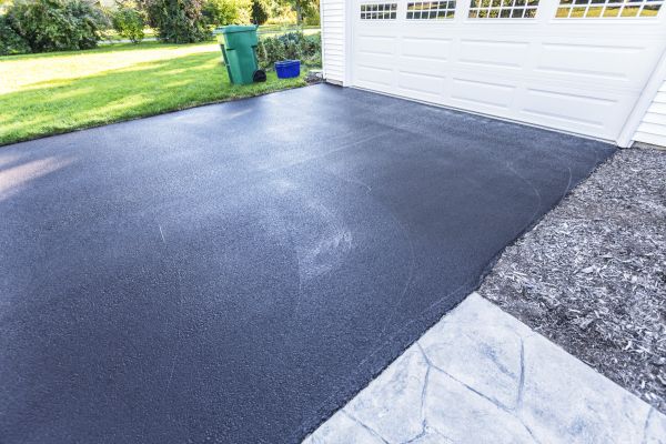 Cost of Blacktop Driveway Service in Redwood City